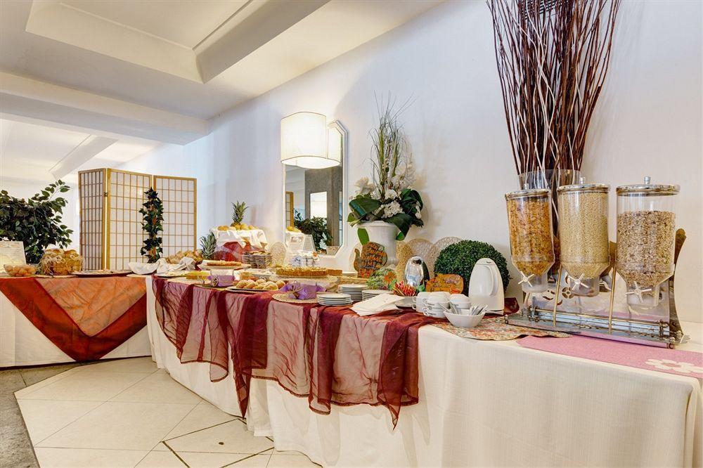 Aris Garden Hotel Casal Palocco Bagian luar foto