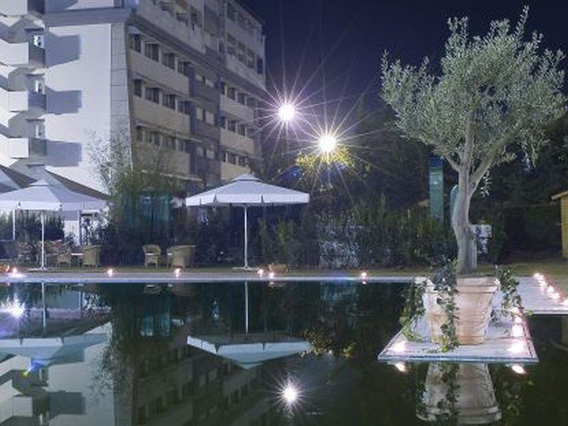 Aris Garden Hotel Casal Palocco Bagian luar foto