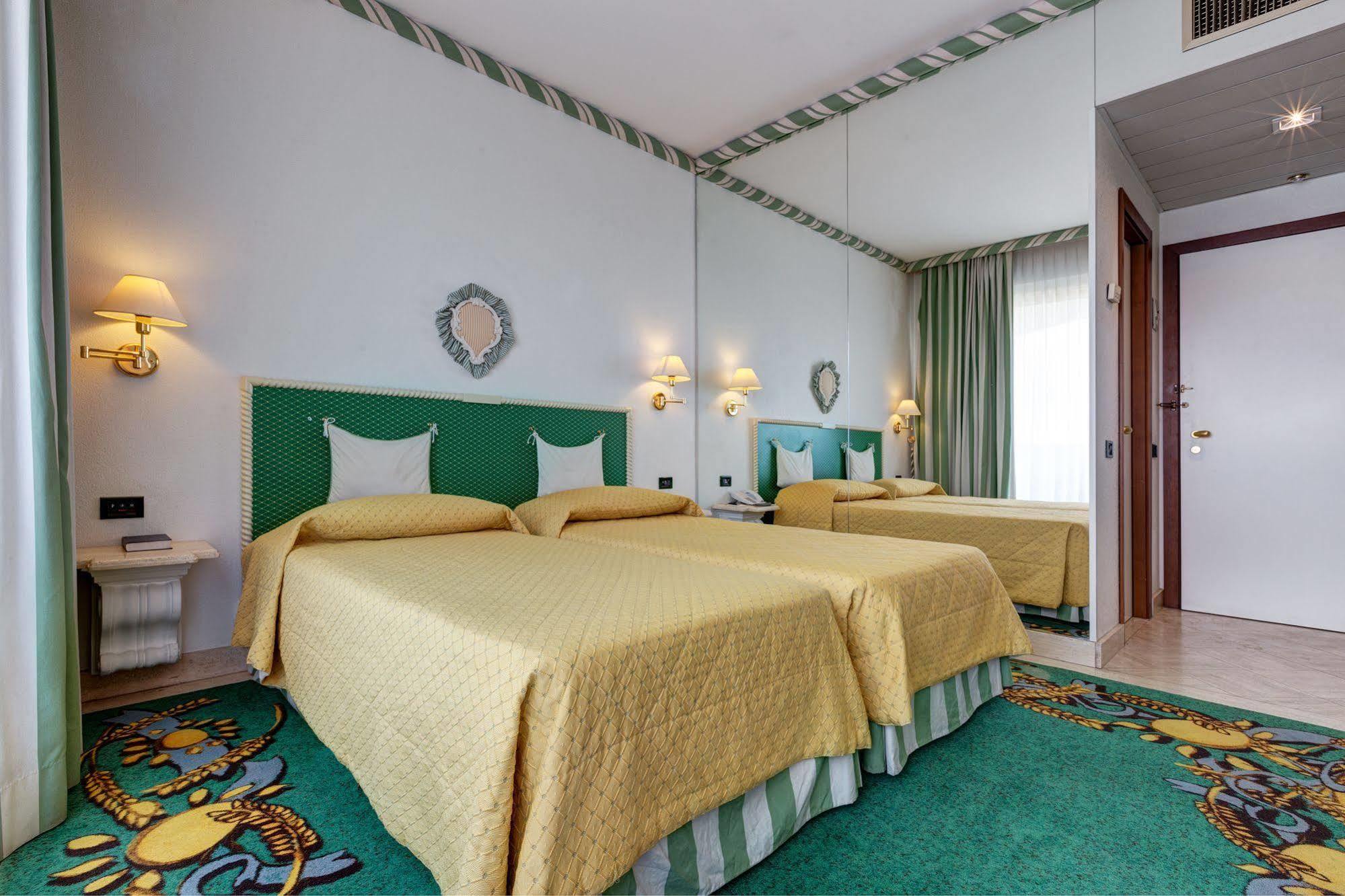 Aris Garden Hotel Casal Palocco Bagian luar foto