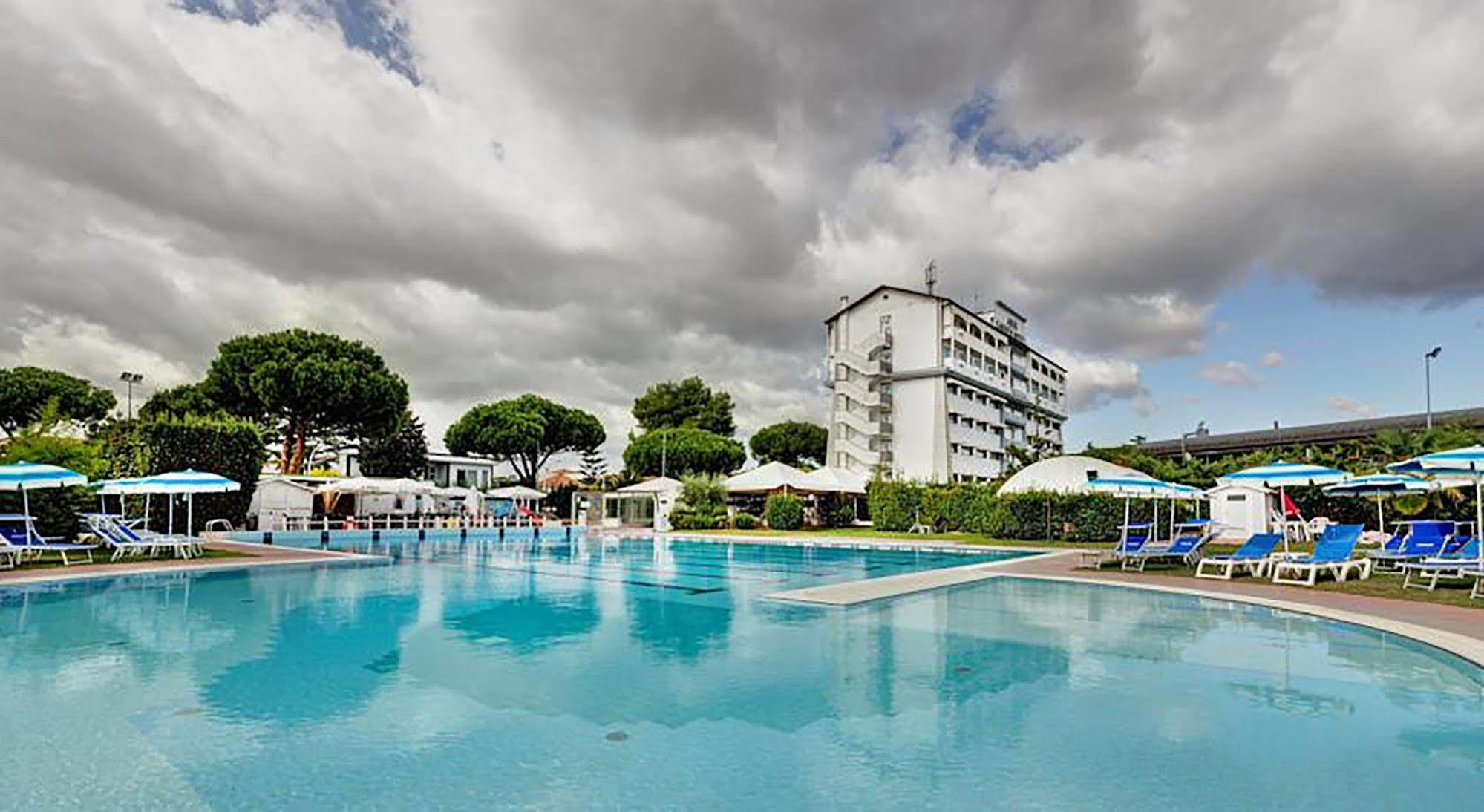 Aris Garden Hotel Casal Palocco Bagian luar foto