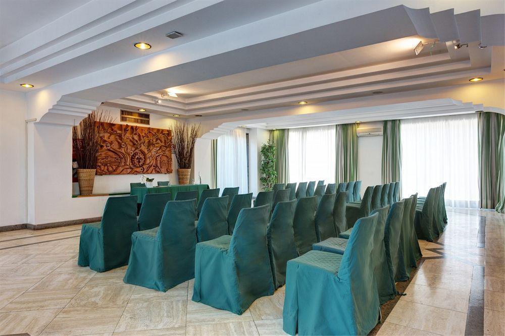 Aris Garden Hotel Casal Palocco Bagian luar foto