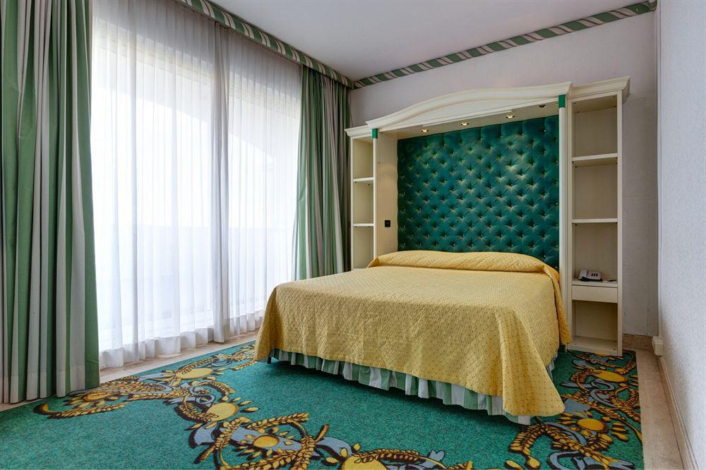 Aris Garden Hotel Casal Palocco Bagian luar foto